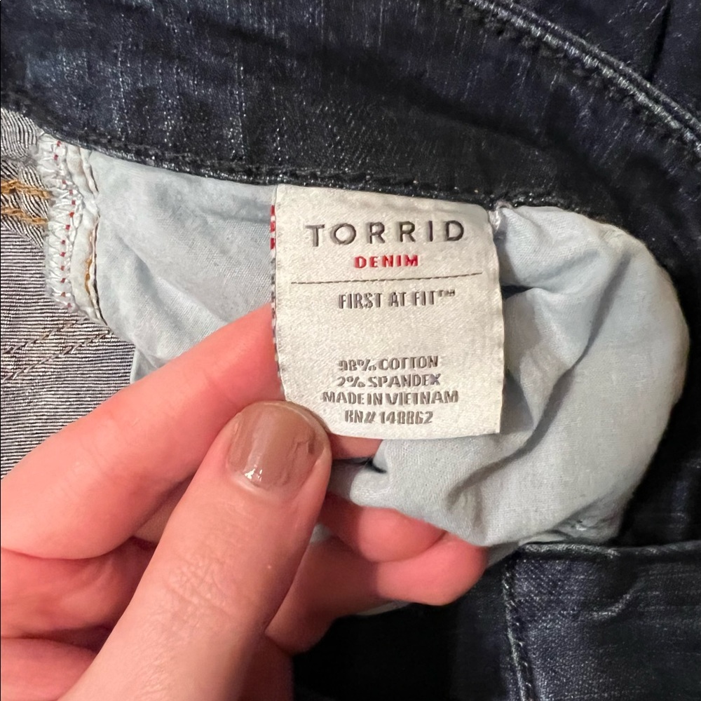 TORRID Straight Jean - Medium wash Size 16R - Picture 9 of 10